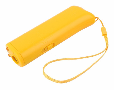 Electronic Dog Trainer Repellent Flashlight 3-in-1 Electronic Dog Trainer Repellent Flashlight 3-in-1